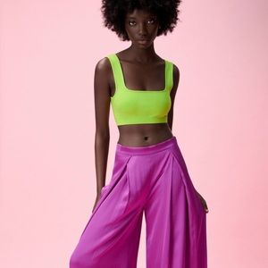 ZARA SEAMLESS CROPPED TOP